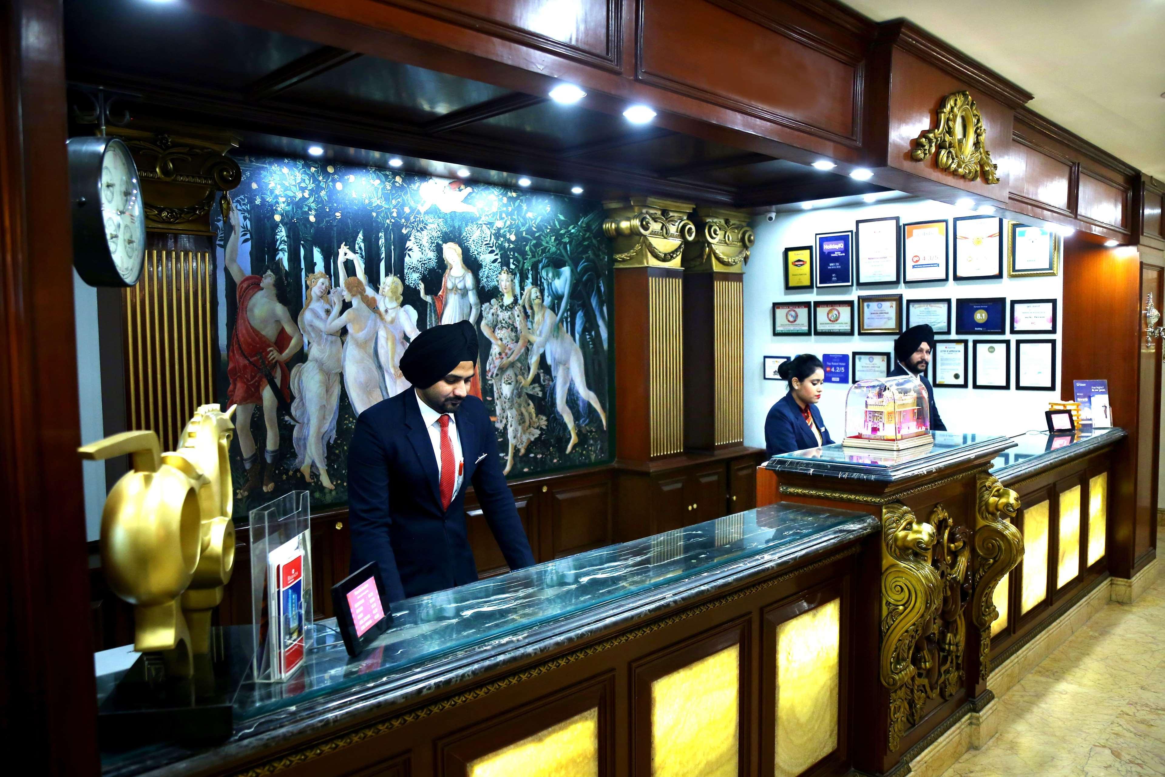 Hotel Ramada By Wyndham Amritsar Esterno foto