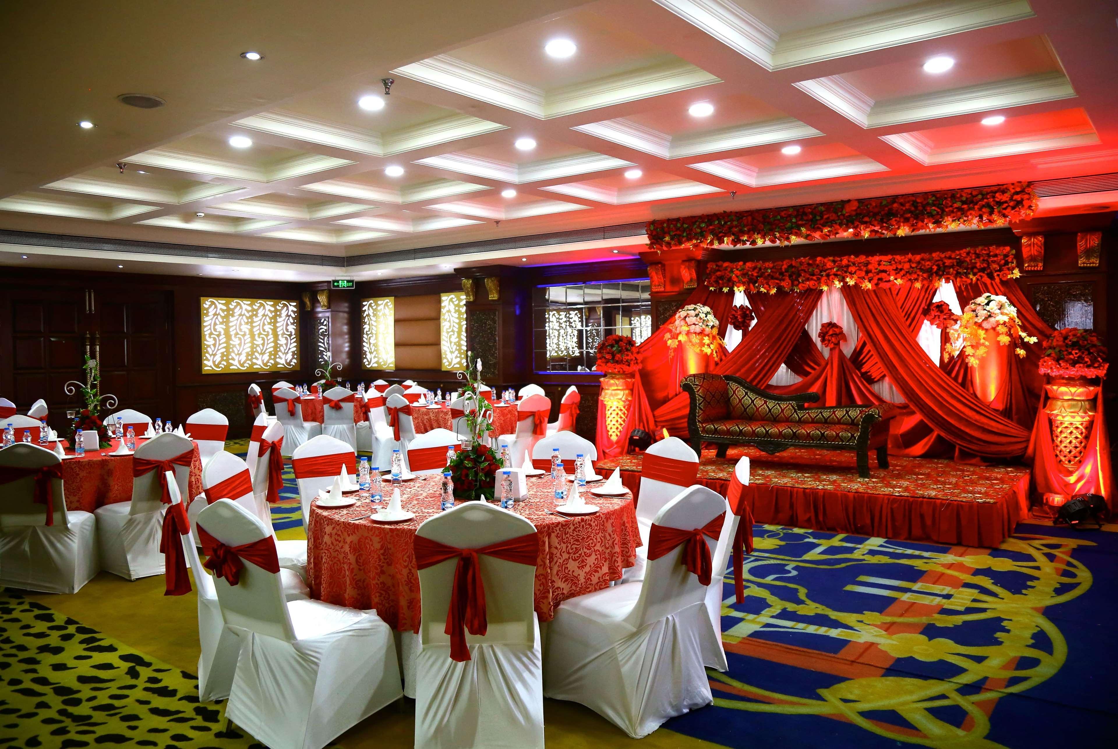 Hotel Ramada By Wyndham Amritsar Esterno foto