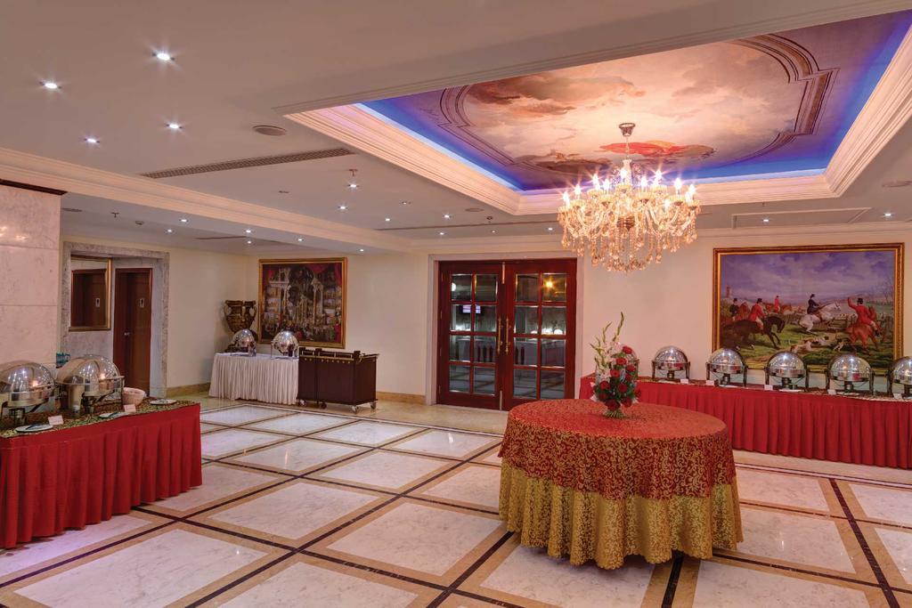 Hotel Ramada By Wyndham Amritsar Esterno foto