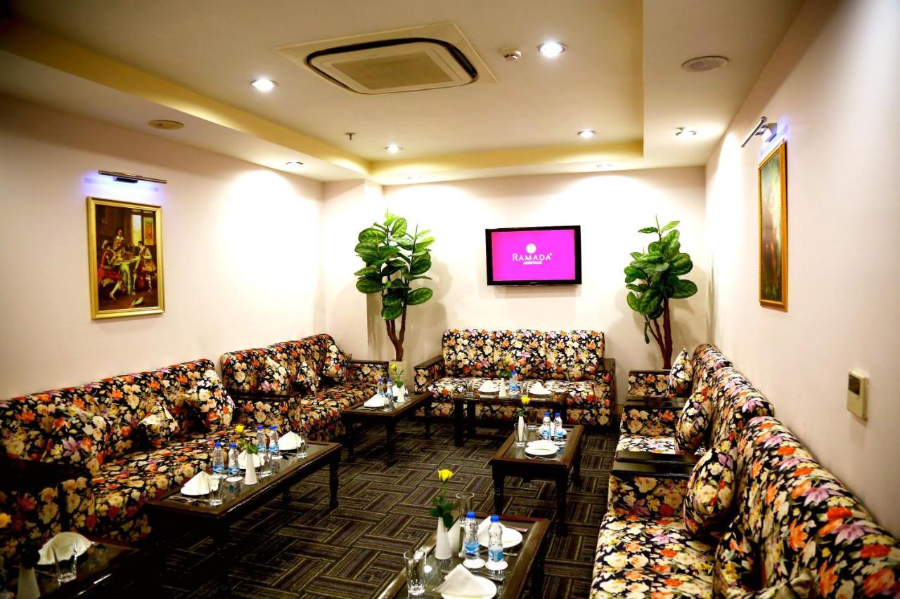 Hotel Ramada By Wyndham Amritsar Esterno foto