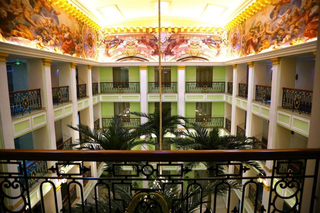 Hotel Ramada By Wyndham Amritsar Esterno foto